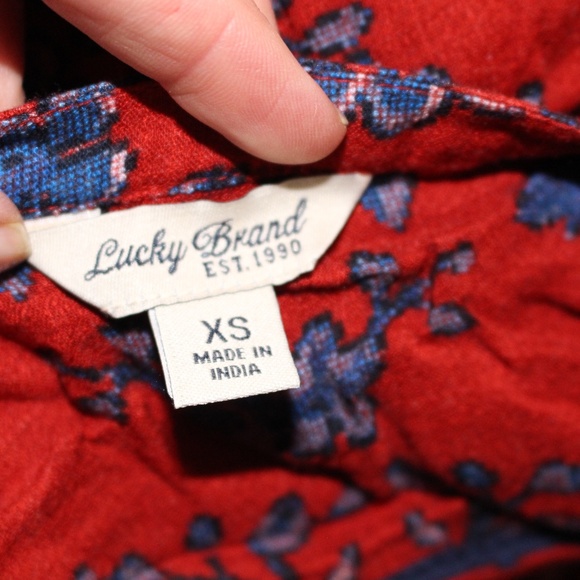 Lucky Brand, Red & Blue Floral Pattern No show button down top - Picture 7 of 7